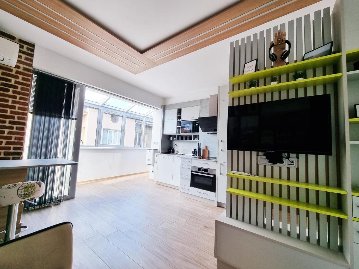 Center - Modern With View דירה *